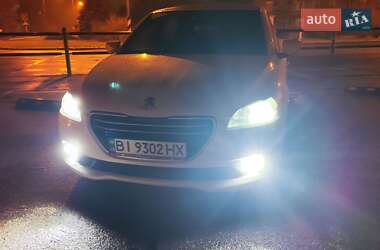 Седан Peugeot 301 2013 в Горішніх Плавнях