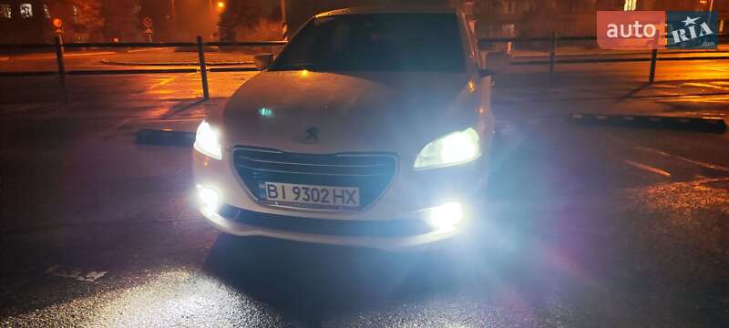 Седан Peugeot 301 2013 в Горішніх Плавнях