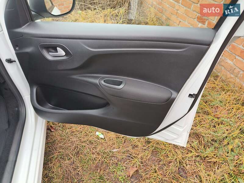 Седан Peugeot 301 2021 в Миргороде фото 47 Седан Peugeot 301 2021 в Миргороде