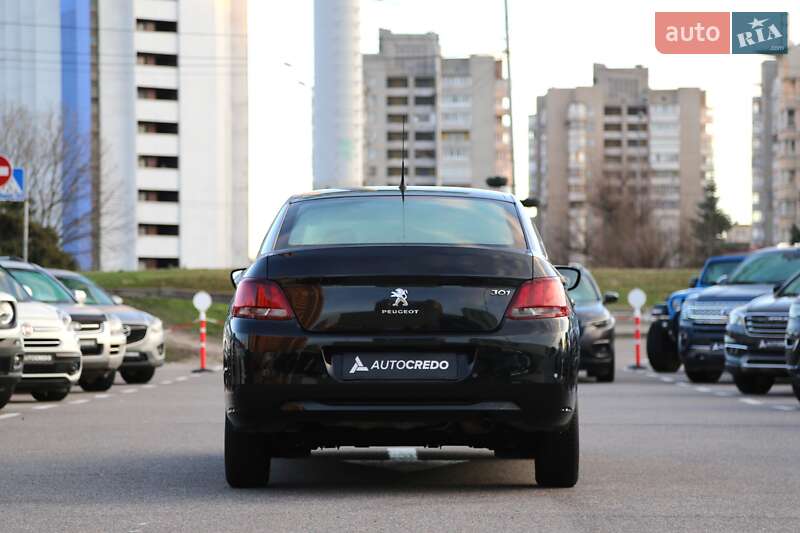 Седан Peugeot 301 2019 в Києві