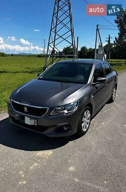 Седан Peugeot 301 2019 в Виноградові