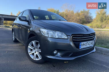 Седан Peugeot 301 2013 в Одесі
