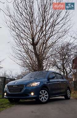 Седан Peugeot 301 2015 в Одесі