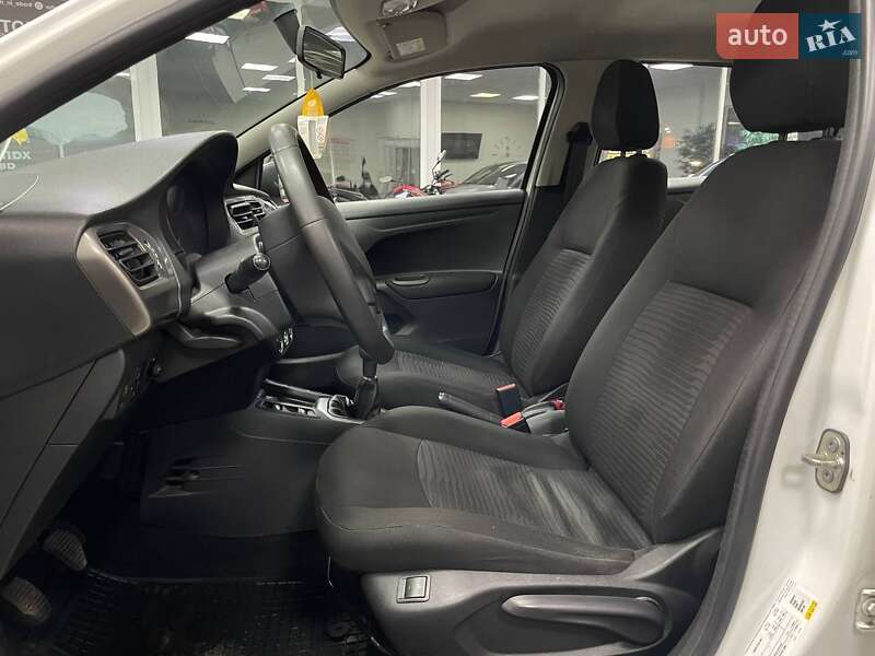 Седан Peugeot 301 2021 в Києві фото 17 Седан Peugeot 301 2021 в Києві