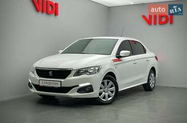 Седан Peugeot 301 2020 в Киеве