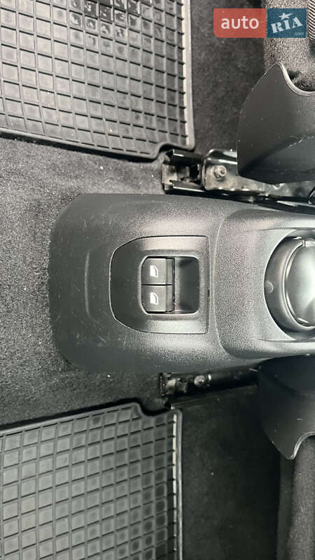 Седан Peugeot 301 2020 в Киеве фото 17 Седан Peugeot 301 2020 в Киеве