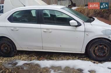 Седан Peugeot 301 2016 в Львове