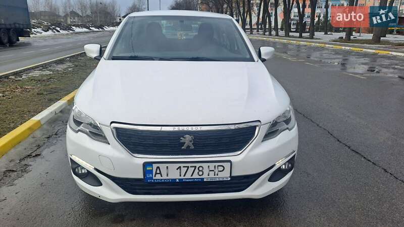 Peugeot 301 2017