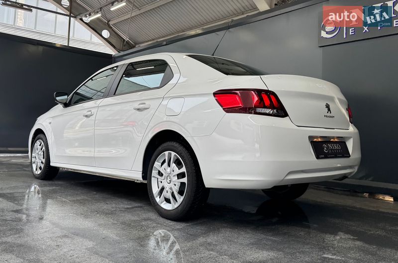 Седан Peugeot 301 2023 в Киеве