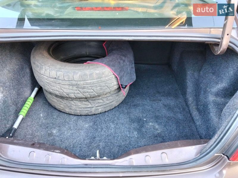 Седан Peugeot 301 2015 в Киеве