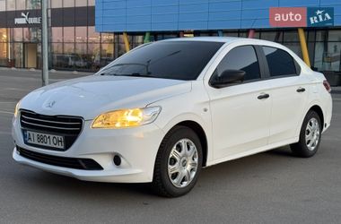 Седан Peugeot 301 2016 в Киеве
