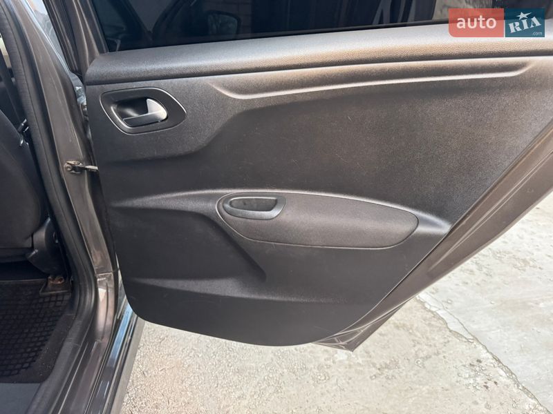 Седан Peugeot 301 2018 в Днепре фото 11 Седан Peugeot 301 2018 в Днепре