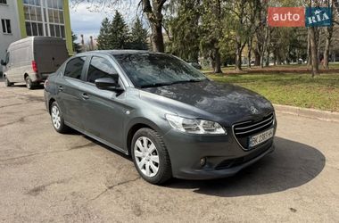 Седан Peugeot 301 2013 в Ровно