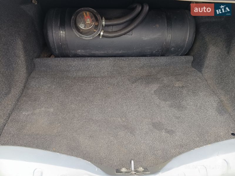 Седан Peugeot 301 2017 в Киеве