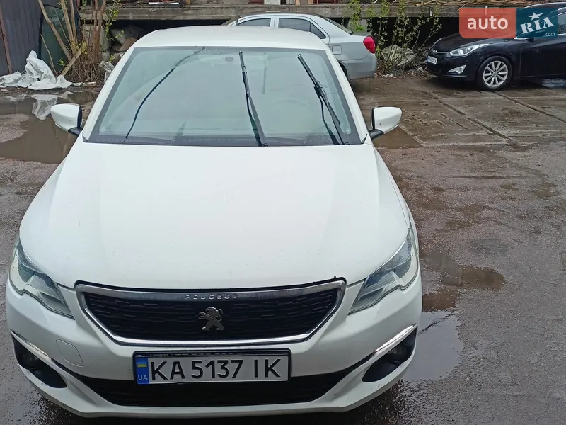 Peugeot 301 2017