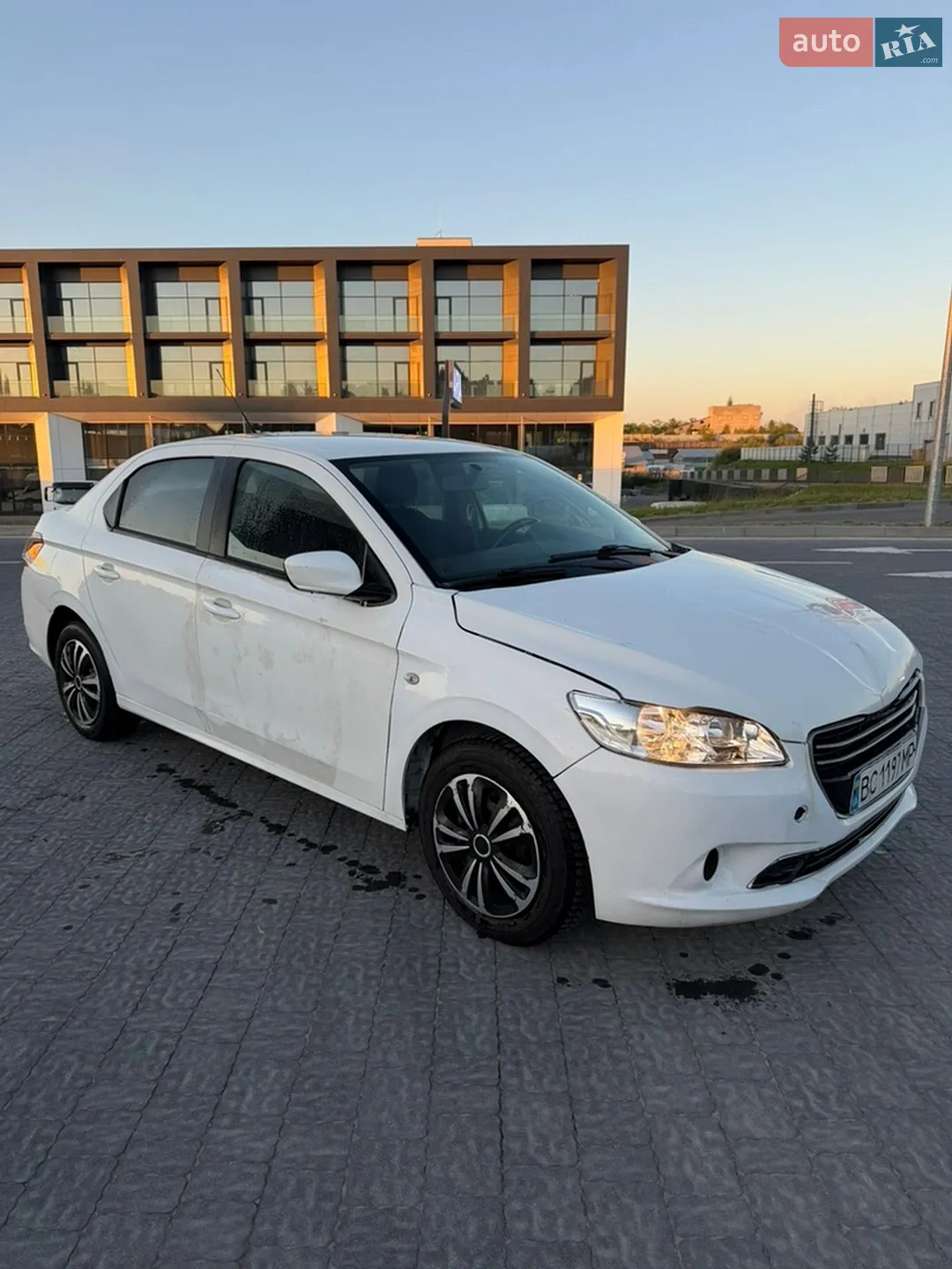2014 Peugeot 301 - мініатюра 4