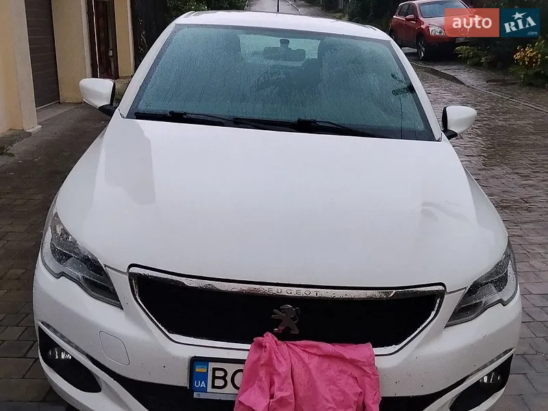 Peugeot 301 2018