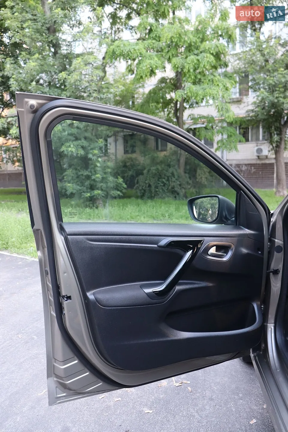 2014 Peugeot 301 - мініатюра 17