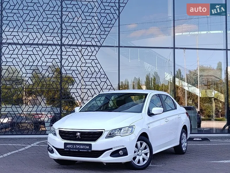 Peugeot 301 2021