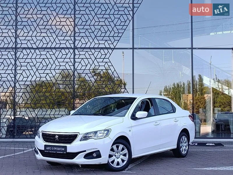 Peugeot 301 2021