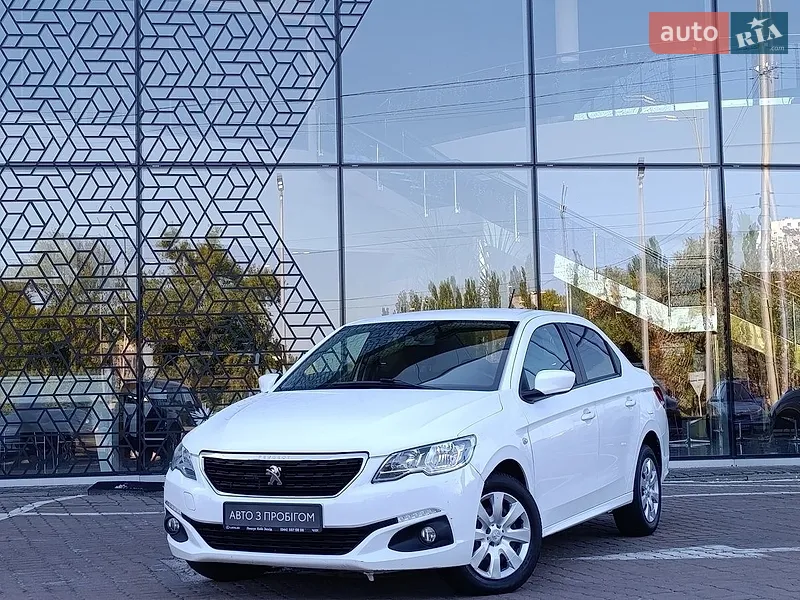 Peugeot 301 2021