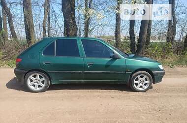 Хэтчбек Peugeot 306 1996 в Бершади