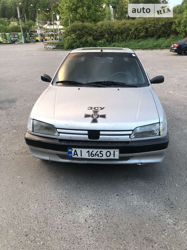 Седан Peugeot 306 1995 в Львове