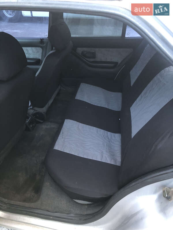 Седан Peugeot 306 1995 в Львові