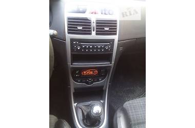 Хэтчбек Peugeot 307 2001 в Запорожье