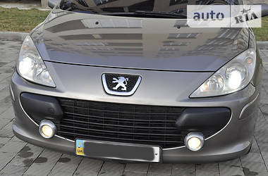 Универсал Peugeot 307 2006 в Стрые