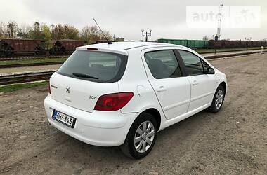 Хэтчбек Peugeot 307 2001 в Владимир-Волынском