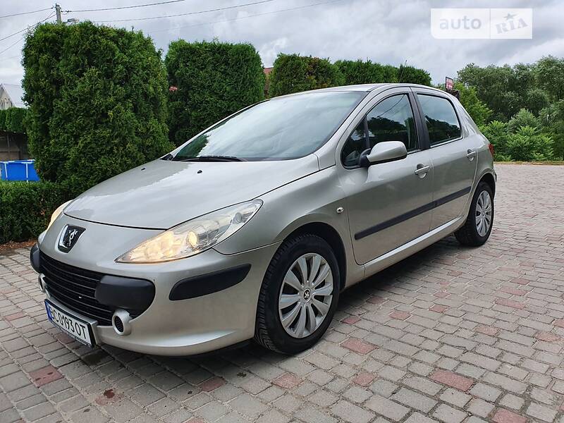 Хэтчбек Peugeot 307 2006 в Бродах