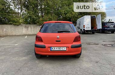 Хэтчбек Peugeot 307 2002 в Киеве