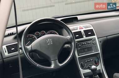 Хетчбек Peugeot 307 2003 в 