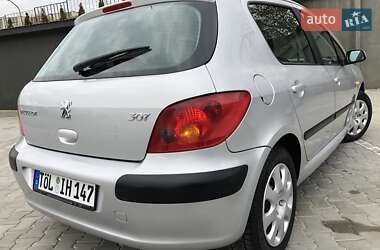 Хетчбек Peugeot 307 2003 в 