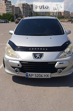 Хэтчбек Peugeot 307 2006 в Запорожье