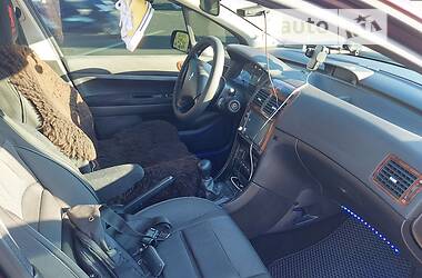 Хэтчбек Peugeot 307 2005 в 