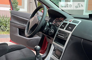 Универсал Peugeot 307 2006 в 