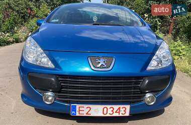 Кабриолет Peugeot 307 2005 в 