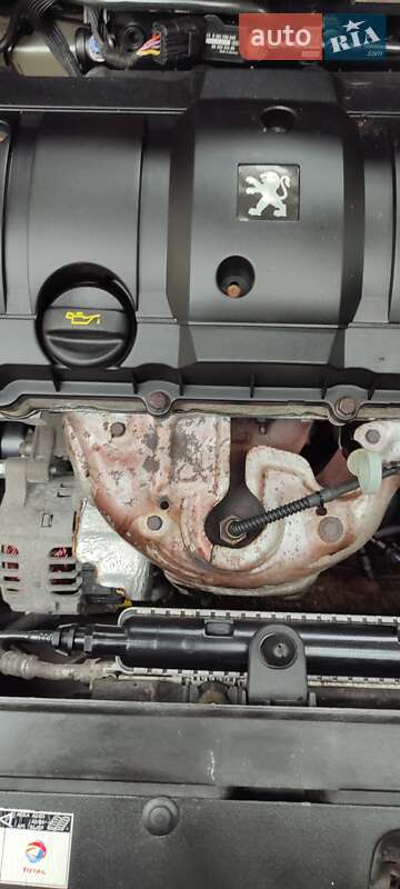 Хэтчбек Peugeot 307 2004 в Могилев-Подольске