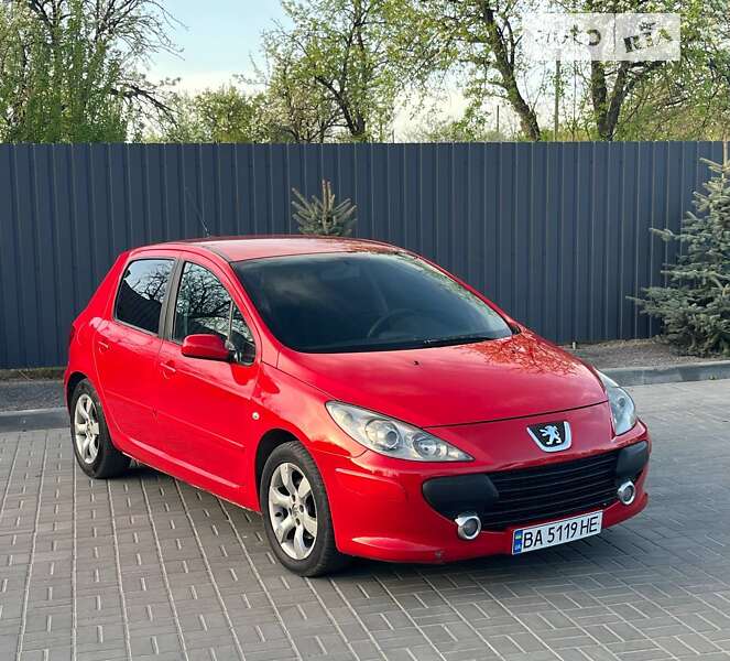 Хэтчбек Peugeot 307 2005 в Кропивницком