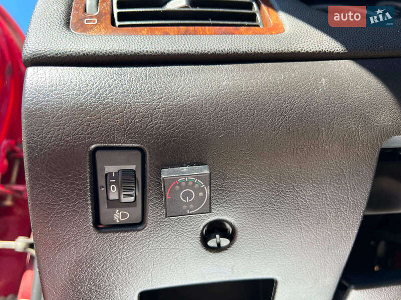 Хэтчбек Peugeot 307 2004 в Запорожье