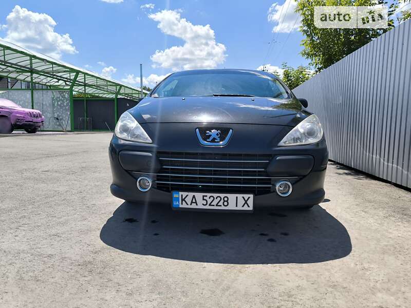 Хэтчбек Peugeot 307 2007 в Богуславе