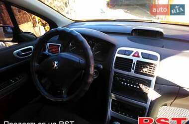 Хэтчбек Peugeot 307 2006 в 