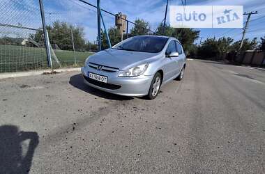 Хэтчбек Peugeot 307 2003 в Новых Петровцах