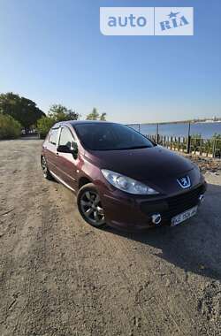 Хетчбек Peugeot 307 2005 в Дніпрі