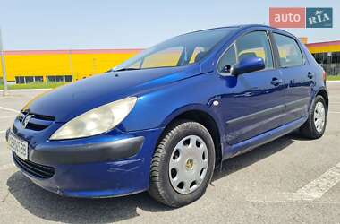 Хетчбек Peugeot 307 2003 в Чернівцях
