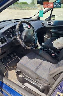Хетчбек Peugeot 307 2003 в Чернівцях