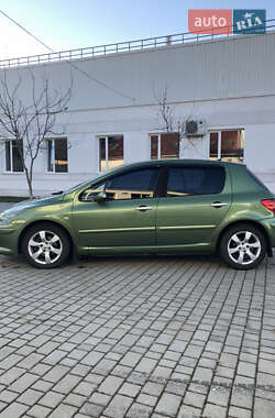 Хэтчбек Peugeot 307 2006 в 