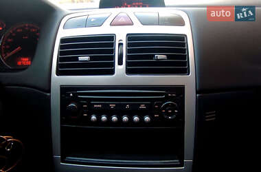 Хэтчбек Peugeot 307 2006 в Ивано-Франковске